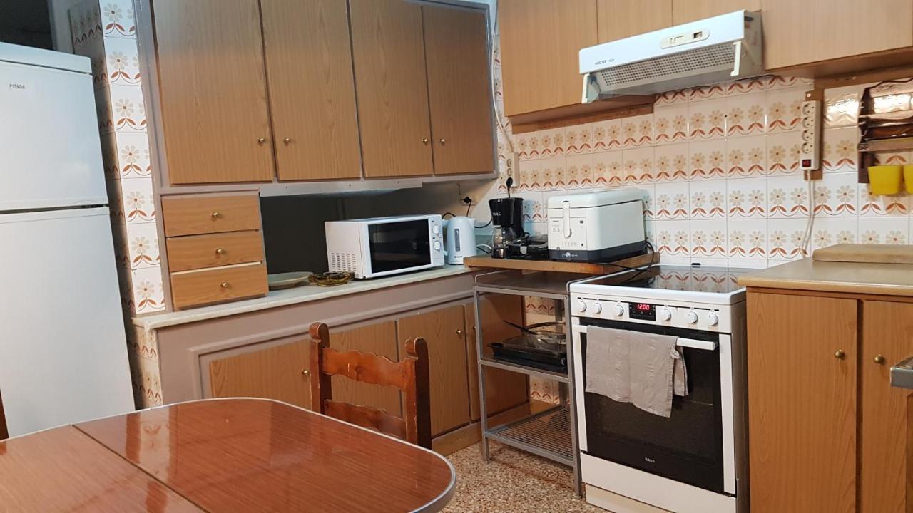 Teal Apartment - Athens Center, 4 Bd, 2 Bath المظهر الخارجي الصورة